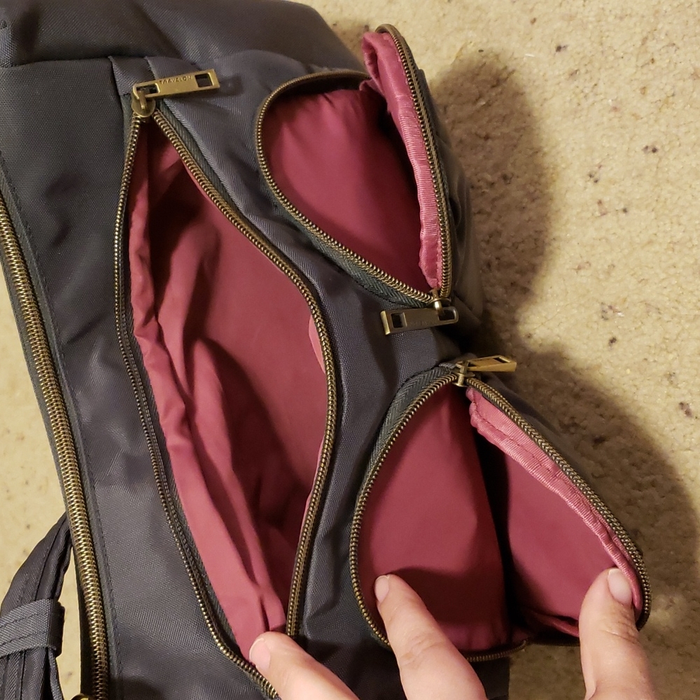 Travelon Gray Bag - Picture 3 of 13